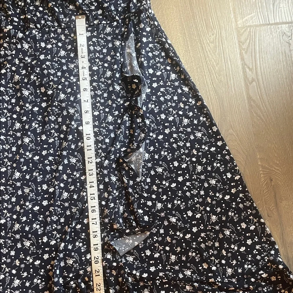 Muse Petite Asymmetrical Navy and grey Floral Dress - Picture 4 of 5